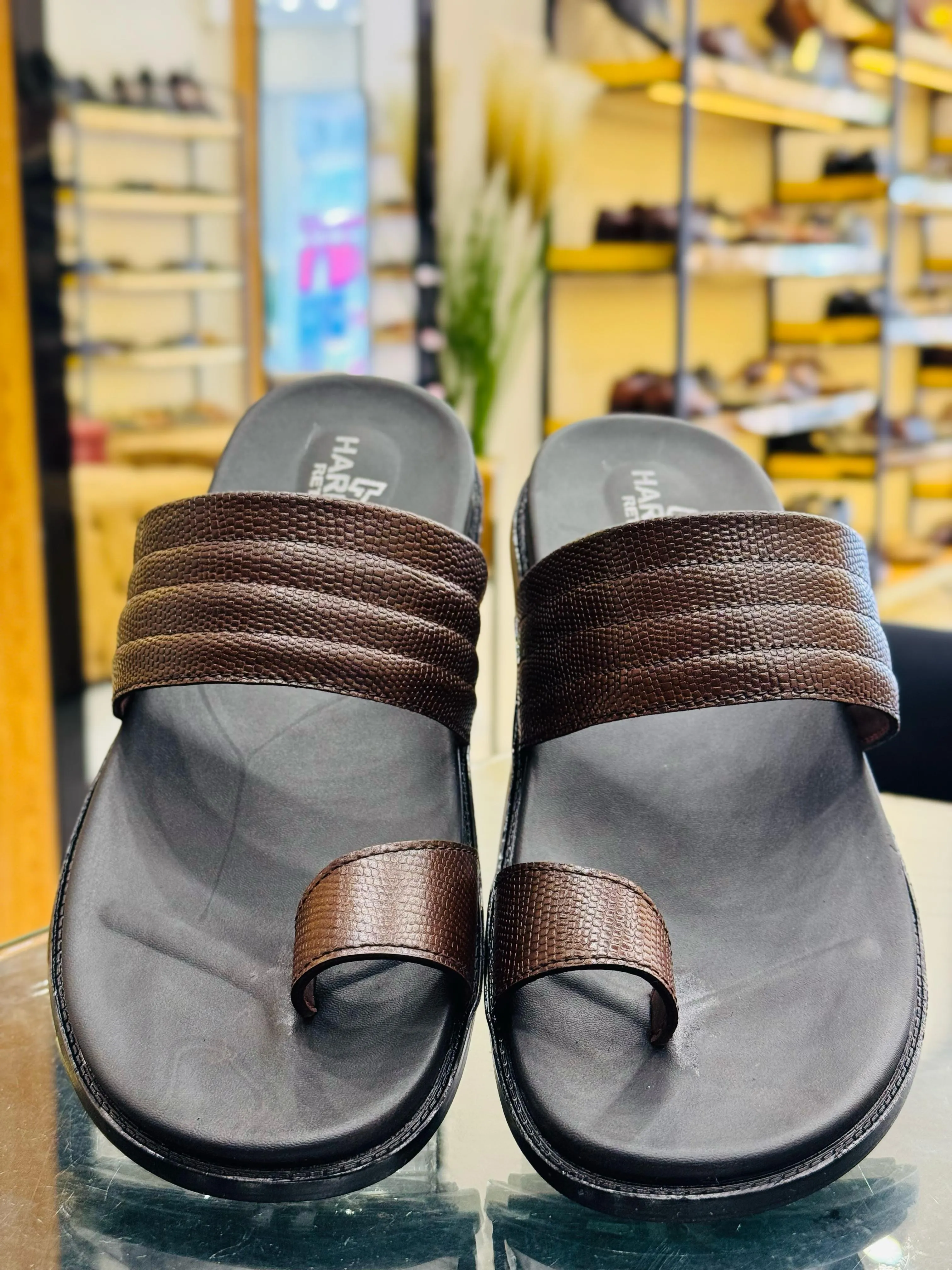 BROWN TOE-RING SLIPPERS