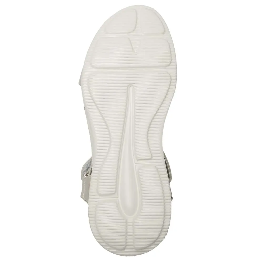Native Sandal in Light Grey