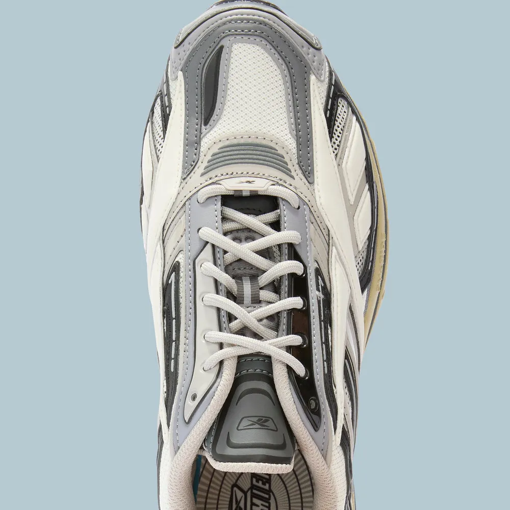 Premier Road Ultra Sneakers