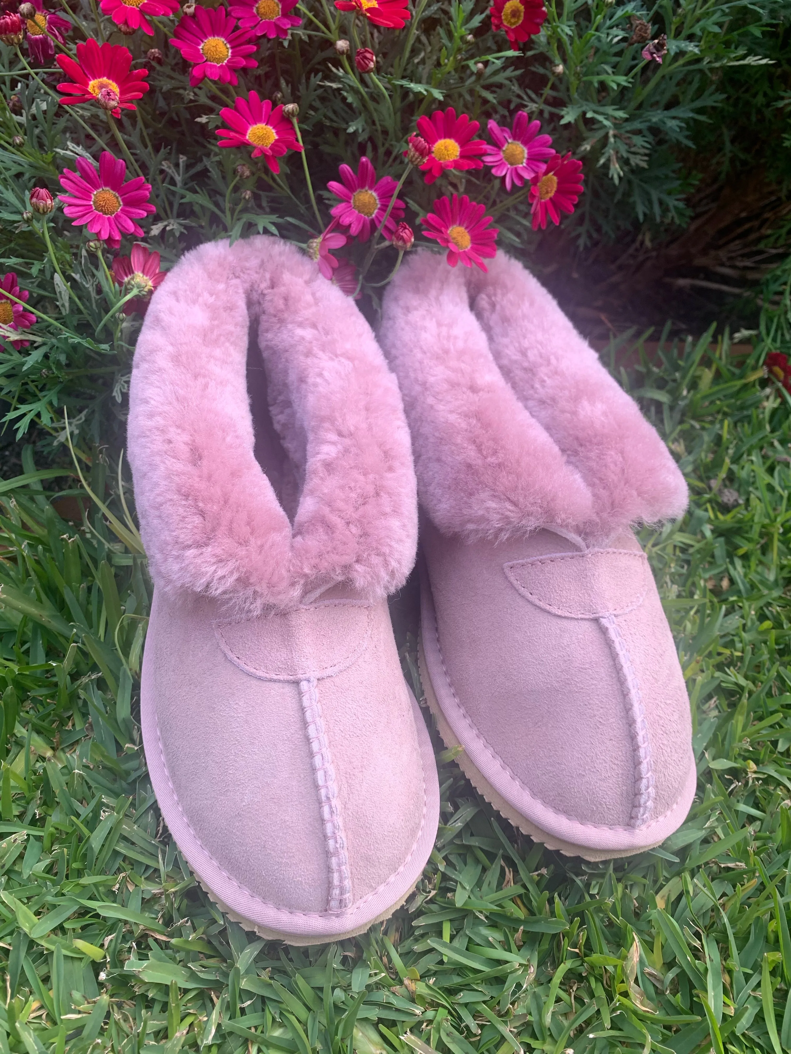 PRINCESS UGG SLIPPERS - 100% AUSTRALIAN SHEEPSKIN INDOOR SLIPPERS -  Lavender