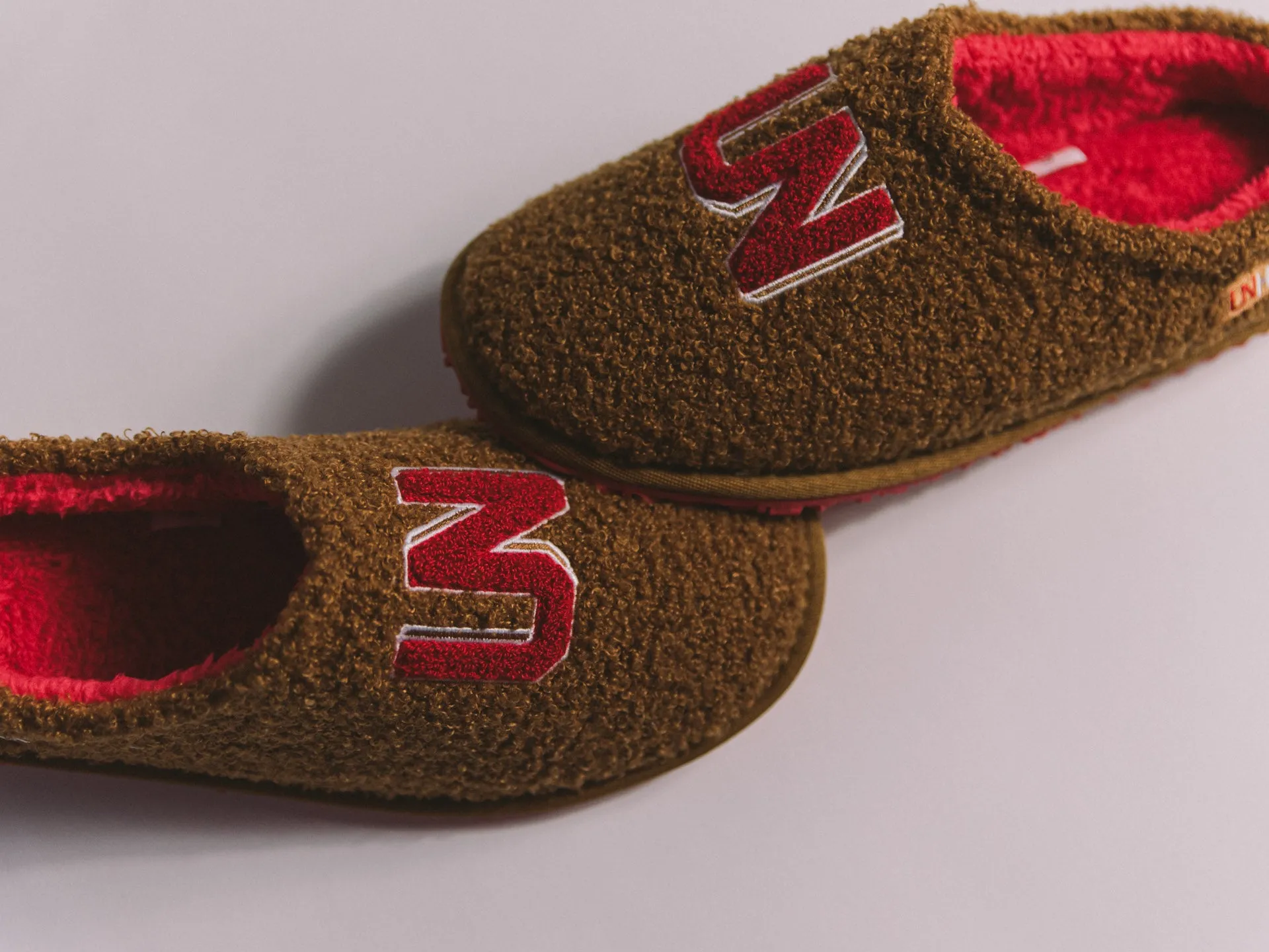 UNHEARDOF Core Logo Indoor House Slippers 'Cubby' OG $55.00