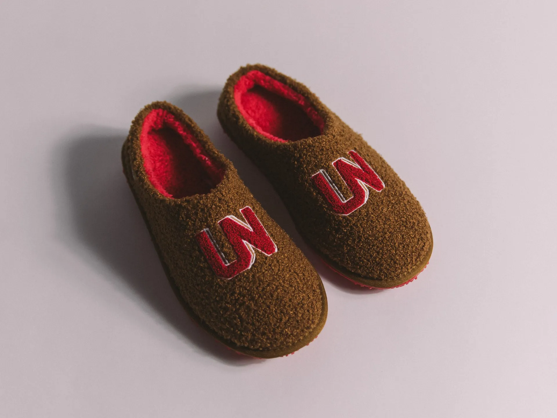 UNHEARDOF Core Logo Indoor House Slippers 'Cubby' OG $55.00
