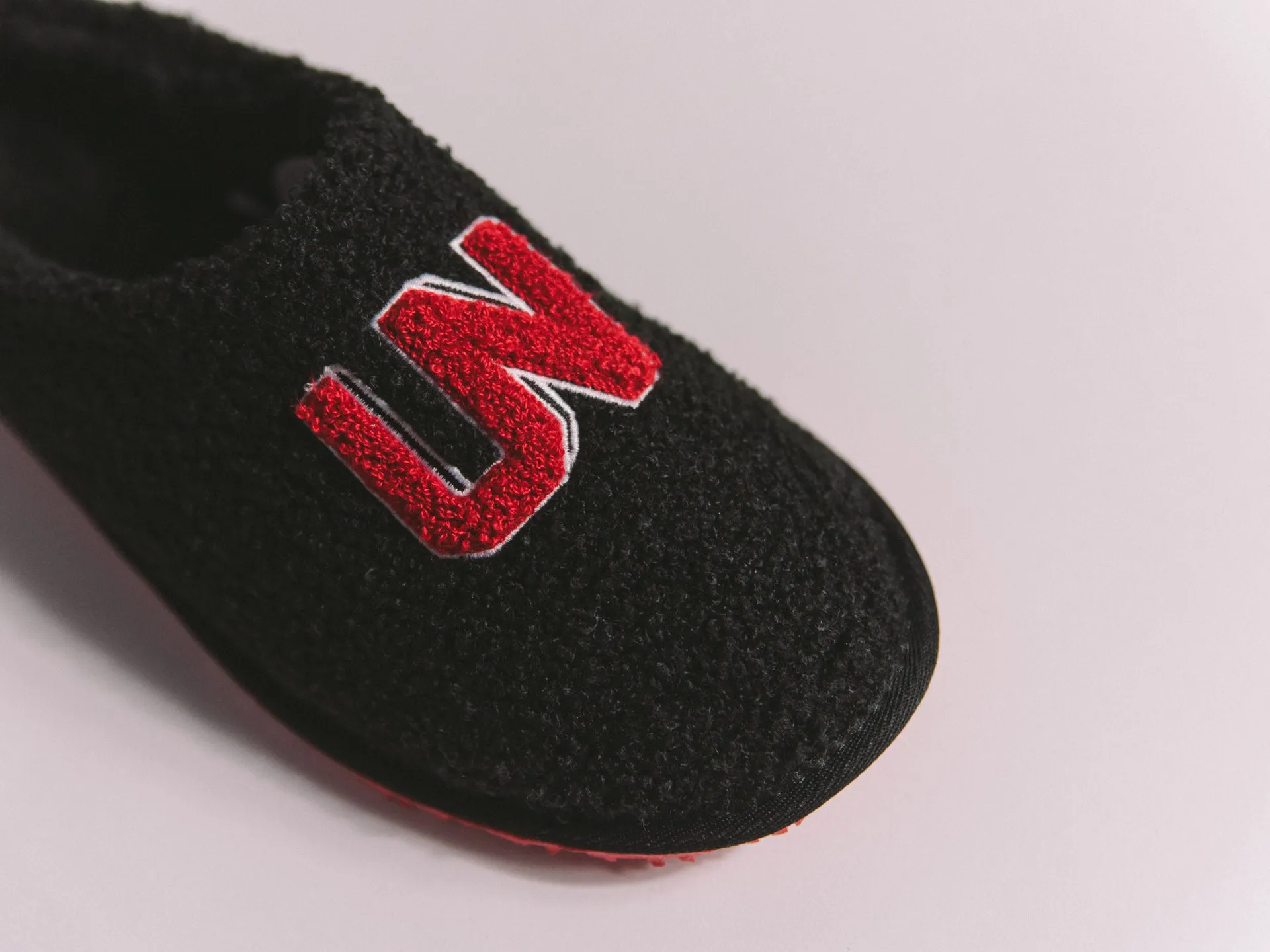 UNHEARDOF Core Logo Indoor House Slippers 'Otto'